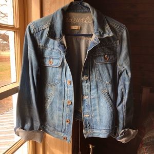 ✨New Price!✨Madewell Denim Jacket